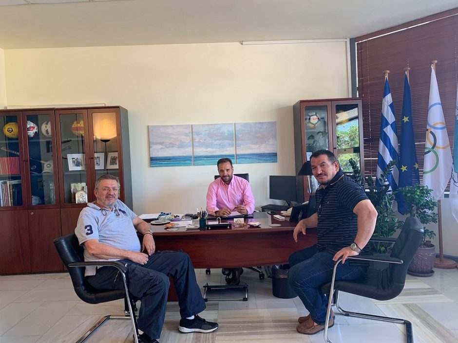 ΑΡΗΣ ΒΑΡΩΝ