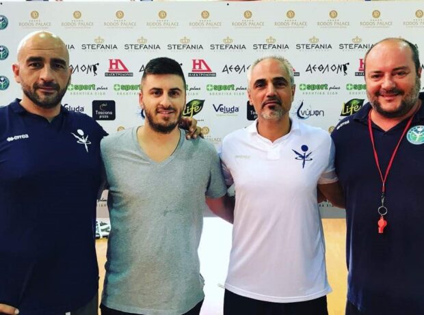 ΒΟΛΕΙ ΦΟΙΝΙΚΑΣ