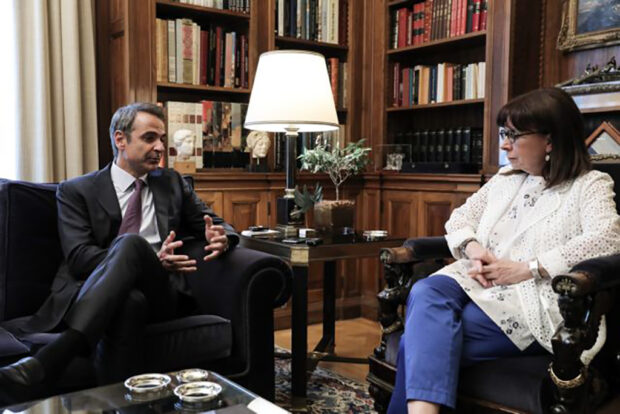 Athens; Greece; Greek; meeting; Presidential Mansion; Προεδρικό Μέγαρο; Πρόεδρος της Δημοκρατίας; ΠτΔ; συνάντηση; President of Hellenic Republic; Kyriakos Mitsotakis; Κυριάκος Μητσοτάκης;
