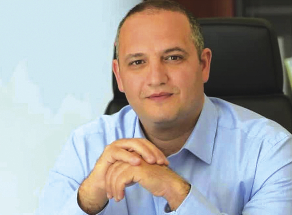 σπυρος σπυροπουλος