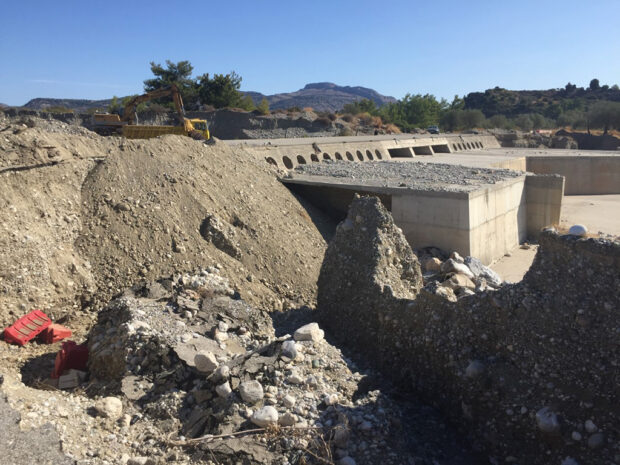 Εργα στη ΔΚ Μασσάρων για την ανακατασκευή αναχωμάτων στον ποταμό Σκατουλιάρη