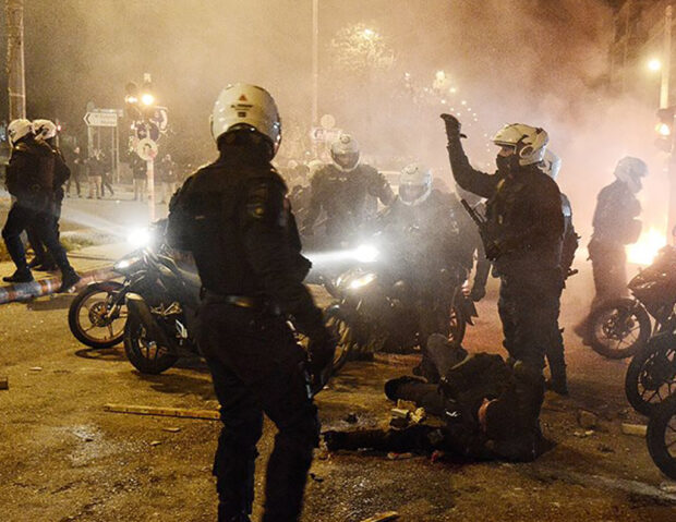 επίθεση αστυνομικός