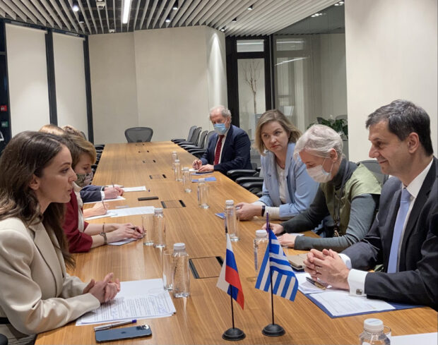 Θεοχάρης Ρωσία