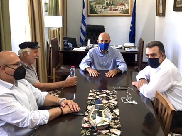 ΚΟΝΣΟΛΑΣ ΛΕΡΟΣ