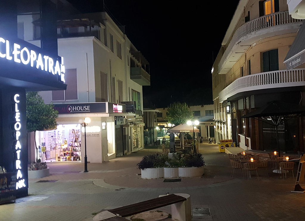 Μεσάνυχτα2