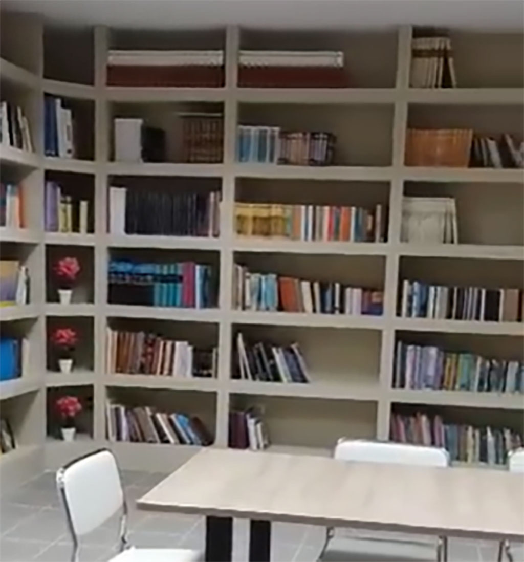 ΒΙΒΛΙΟΘΗΚΗ