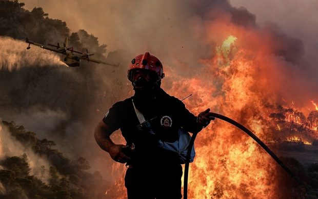 Οι πρώτοι της γραμμής