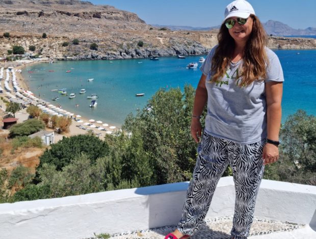 Μαγεύτηκε από τη Ρόδο Ρουμάνα δημοσιογράφος