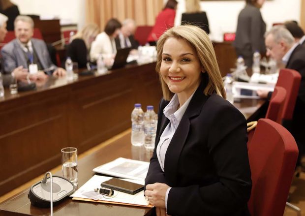 Ιατρίδη