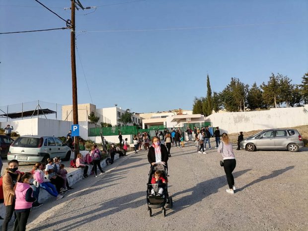 κατάληψη δσ Γενναδίου