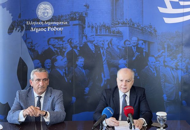 ΧΑΤΖΗΜΑΡΚΟΣ ΚΑΜΠΟΥΡΑΚΗΣ