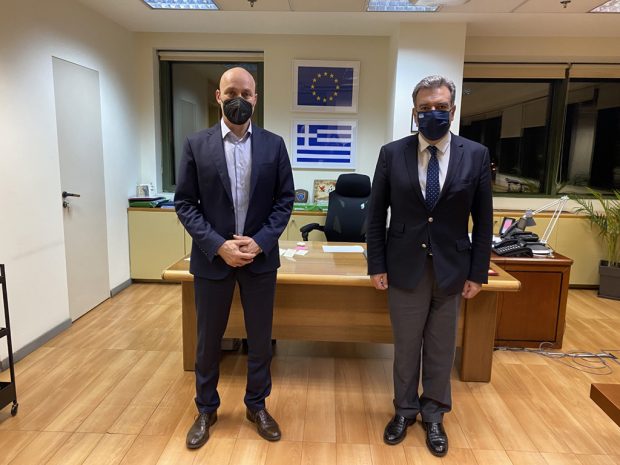 ΚΟΝΣΟΛΑΣ ΑΜΥΡΑΣ
