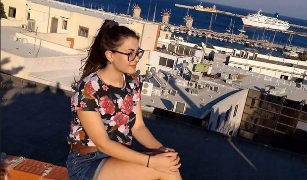 ΤΟΠΑΛΟΥΔΗ ΕΛΕΝΗ ΦΟΙΤΗΤΡΙΑ