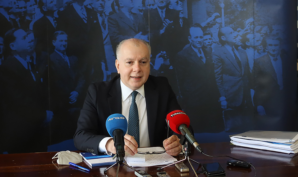 ΚΑΜΠΟΥΡΑΚΗΣ ΑΝΤΩΝΗΣ