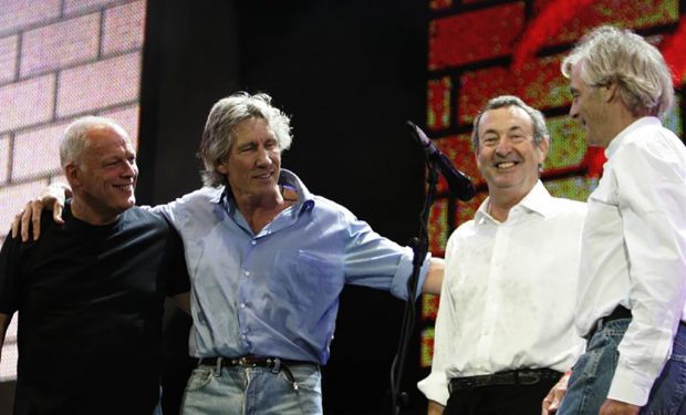 Πόλεμος στην Ουκρανία: Οι Pink Floyd αφαιρούν τη μουσική τους από πλατφόρμες σε Ρωσία και Λευκορωσία