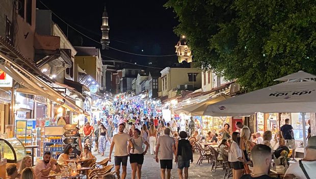 ΜΕΣΑΙΩΝΙΚΗ ΠΟΛΗ ΚΙΝΗΣΗ