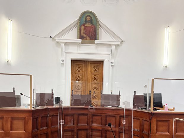 ΕΦΕΤΕΙΟ ΑΙΘΟΥΣΑ