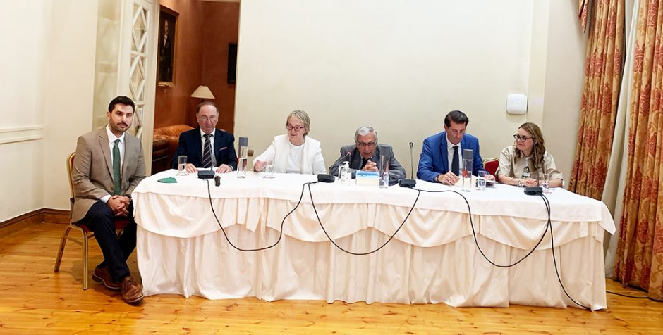 ΠΑΠΑΓΕΩΡΓΙΟΥ ΒΙΒΛΙΟ