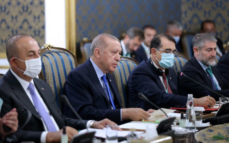 2022-07-19T113543Z_426233483_RC2ZEV911XX3_RTRMADP_3_UKRAINE-CRISIS-RUSSIA-TURKEY-IRAN-960x600