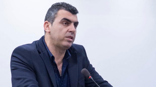 Τάκης Πότσος