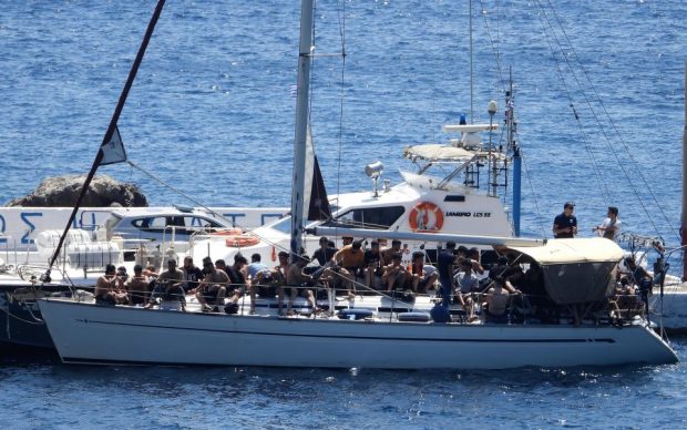 μετανάστες