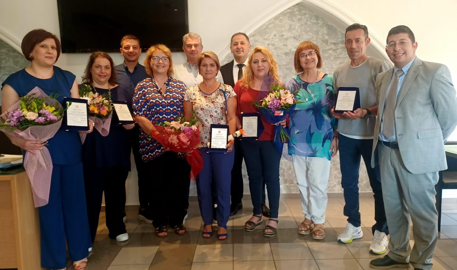 ΕΞΡ βράβευση 8/9
