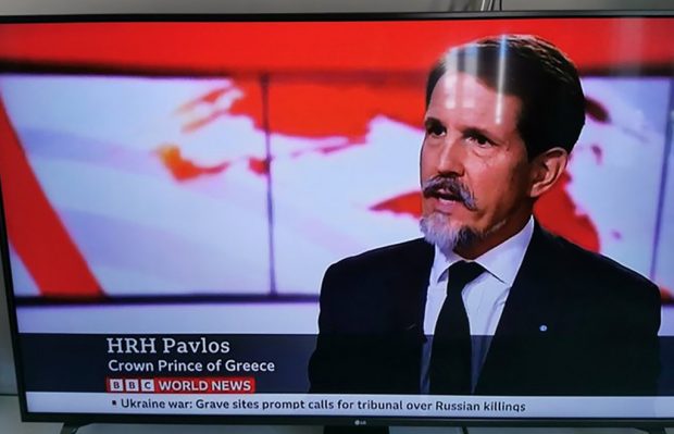 Οικονόμου για γκάφα BBC: «Το πώς αυτοαποκαλείται ο Παύλος Γλύξμπουργκ είναι δικό του θέμα»