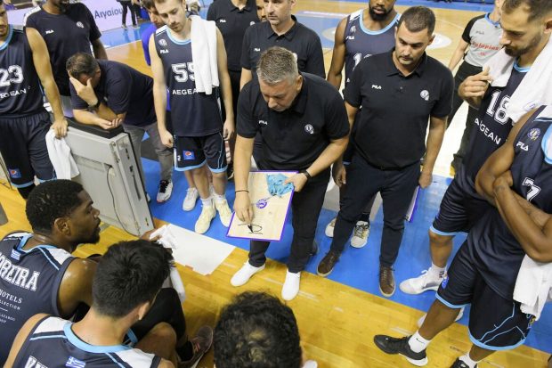 ΚΟΛΟΣΣΟΣ ΜΠΑΣΚΕΤ