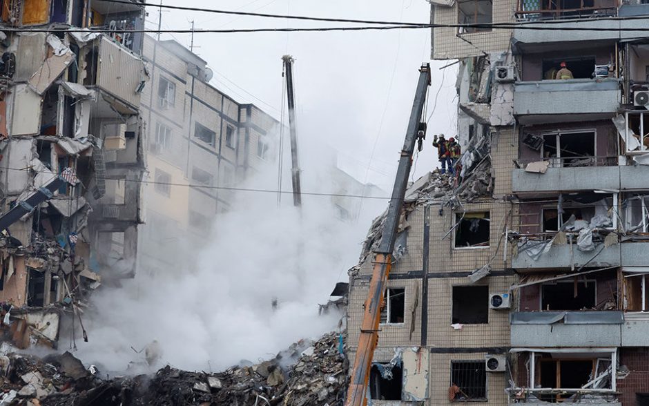 2023-01-15T074253Z_451975517_RC2UQY9WNG5Q_RTRMADP_3_UKRAINE-CRISIS-DNIPRO-STRIKE-960x600