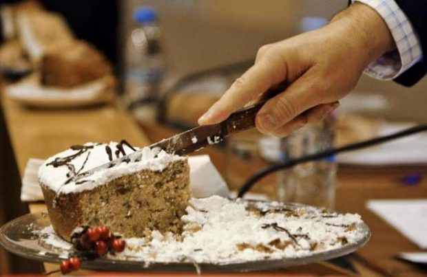 Φωτιά πήραν τα μαχαίρια