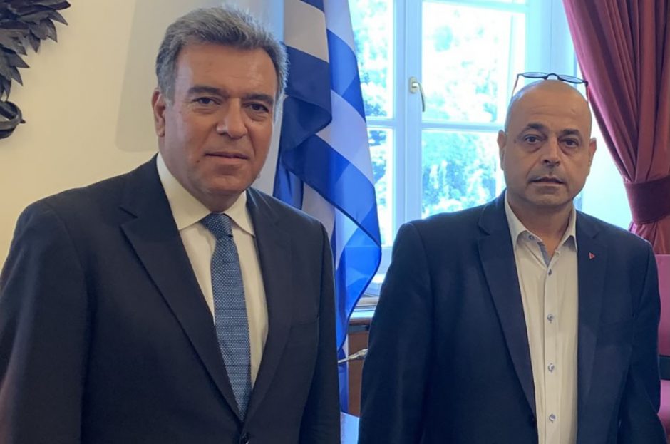ΚΟΝΣΟΛΑΣ ΣΑΝΤΟΡΙΝΙΟΣ