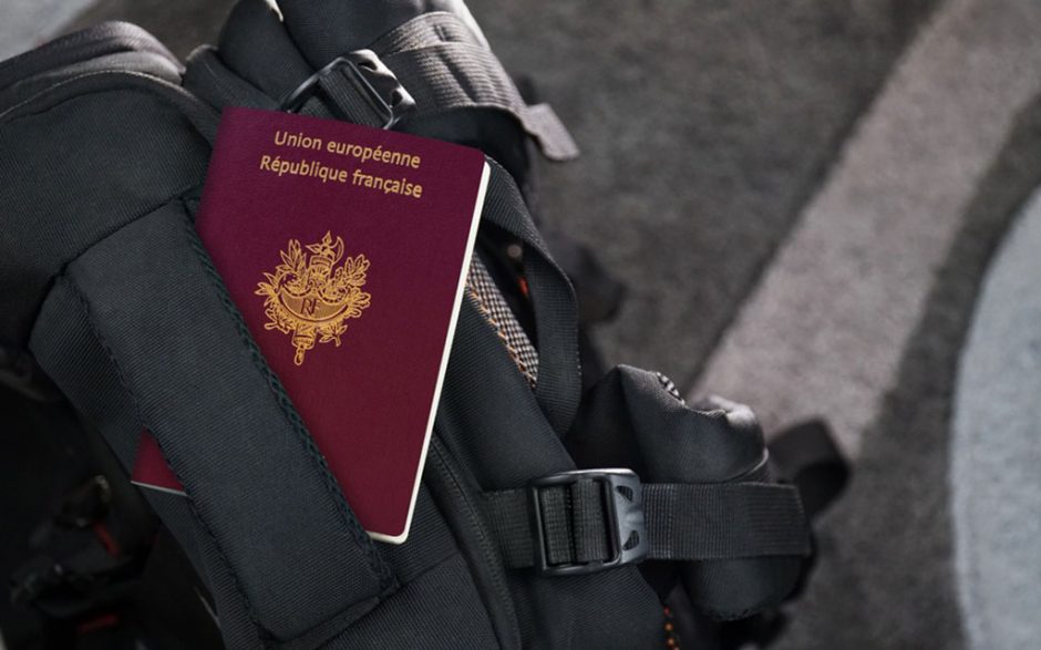 France,Passport,On,A,Black,Suitcase,Travel,Bag,-,French