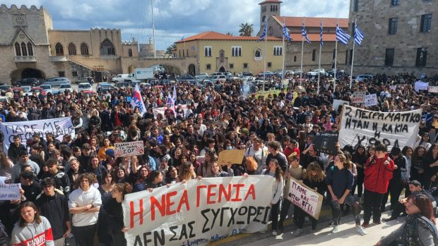 πορεια Τέμπη