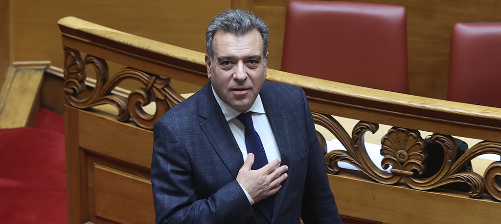ΜΑΝΟΣ ΚΟΝΣΟΛΑΣ
