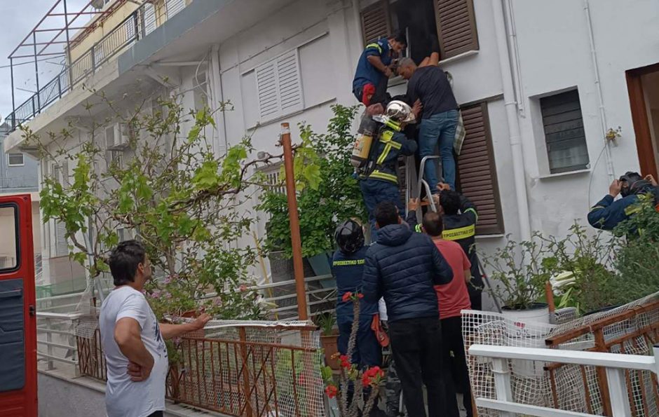 διάσωση ηλικιωμένης