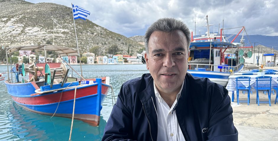 ΜΑΝΟΣ ΚΟΝΣΟΛΑΣ