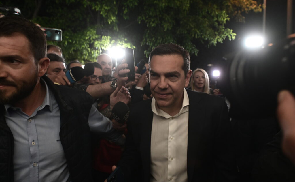 [361569] ΕΘΝΙΚΕΣ ΕΚΛΟΓΕΣ 2023 / ΑΝΑΚΟΙΝΩΣΗ ΤΩΝ ΑΠΟΤΕΛΕΣΜΑΤΩΝ ΣΤΑ ΓΡΑΦΕΙΑ ΤΟΥ ΣΥΡΙΖΑ   (ΤΑΤΙΑΝΑ ΜΠΟΛΑΡΗ/EUROKINISSI)