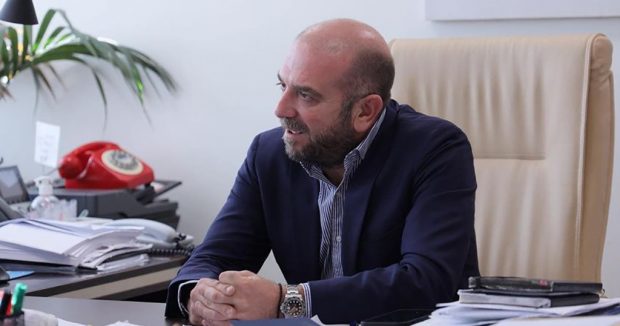 ΜΑΝΟΣ ΛΟΓΟΘΕΤΗΣ