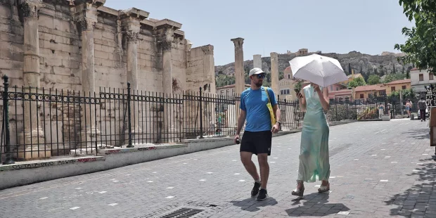 DW: Οι καύσωνες στην Ελλάδα αυξάνονται σε ένταση και συχνότητα