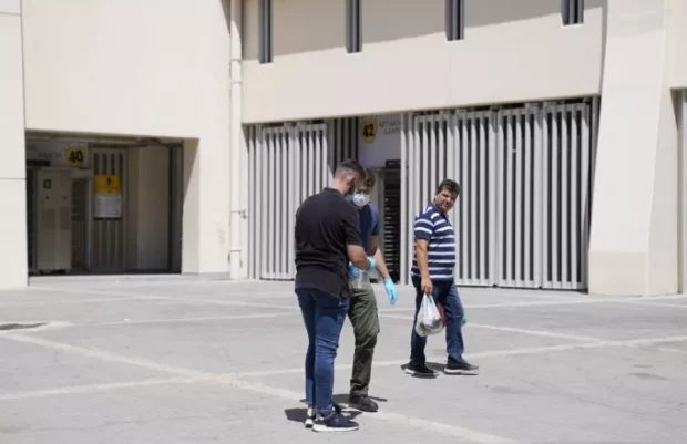 Τάγματα θανάτου: Βρήκαν έξι ξύλινα δοκάρια με καρφιά και αίμα στον τόπο της δολοφονίας του Μιχάλη