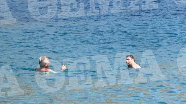 Στην Αστυπάλαια συνεχίζει τις διακοπές του ο πρόεδρος του ΠΑΣΟΚ Ν. Ανδρουλάκης