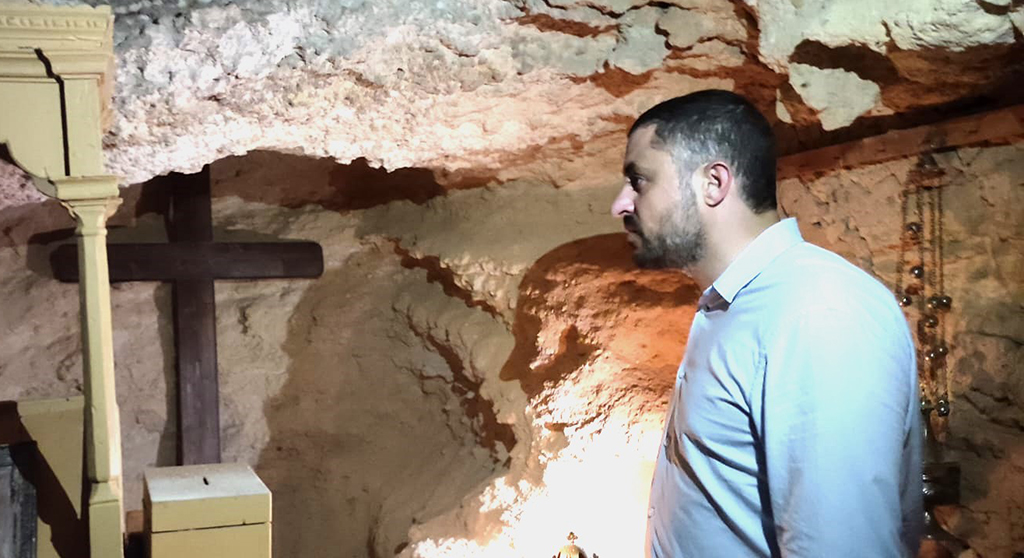ΓΕΡΟΝΙΚΟΛΑΣ ΔΑΜΑΤΡΙΑ