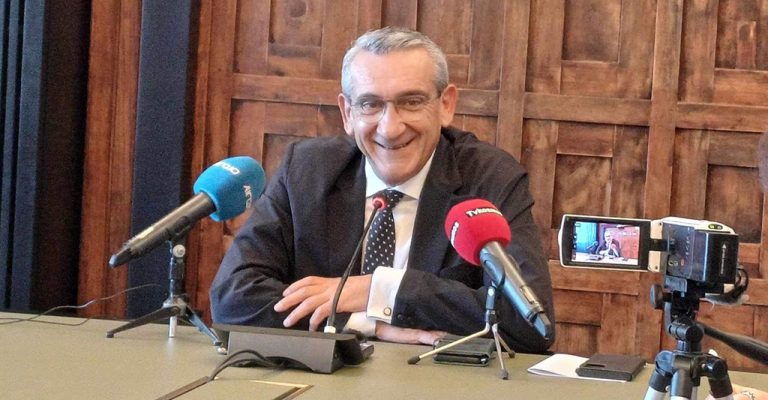ΧΑΤΖΗΜΑΡΚΟΣ ΓΙΩΡΓΟΣ