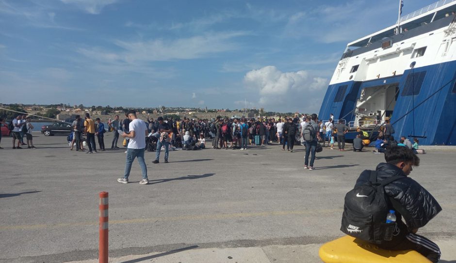 μεταναστες Ακαντιά