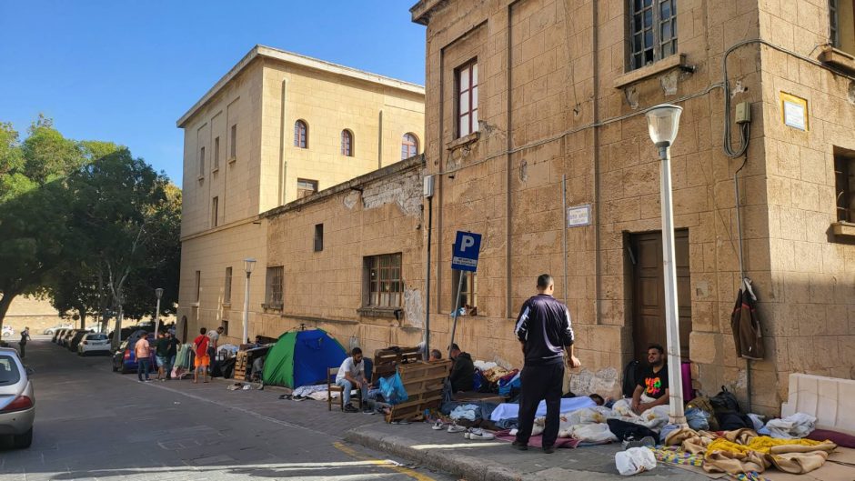ΜΕΤΑΝΑΣΤΕΣ ΡΟΔΟ