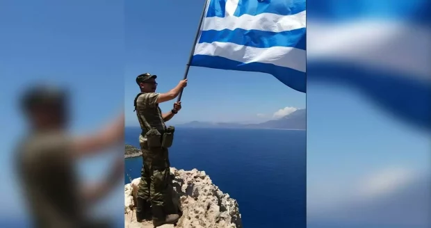 Μανόλης Τσικνάκης
