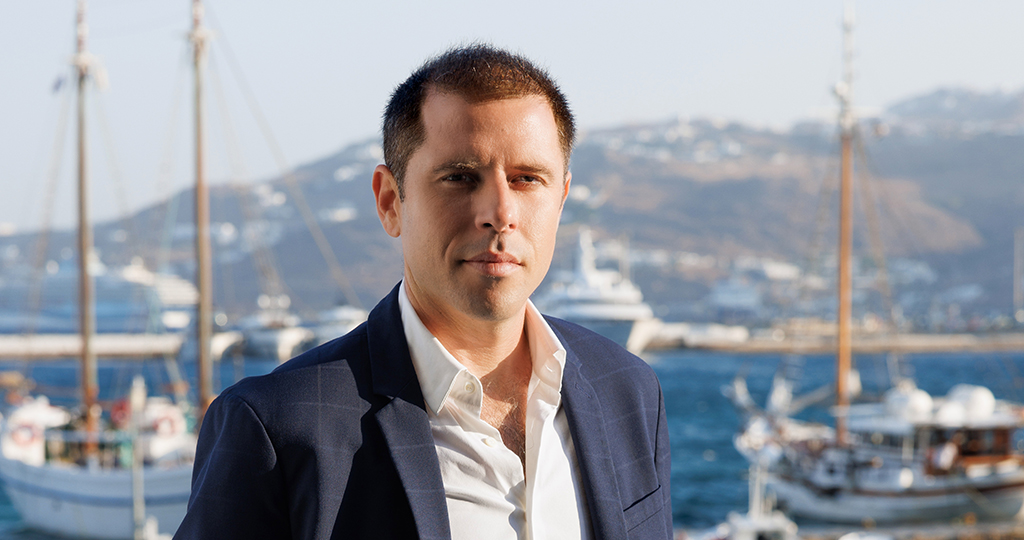 Σπύρος Αποστόλου