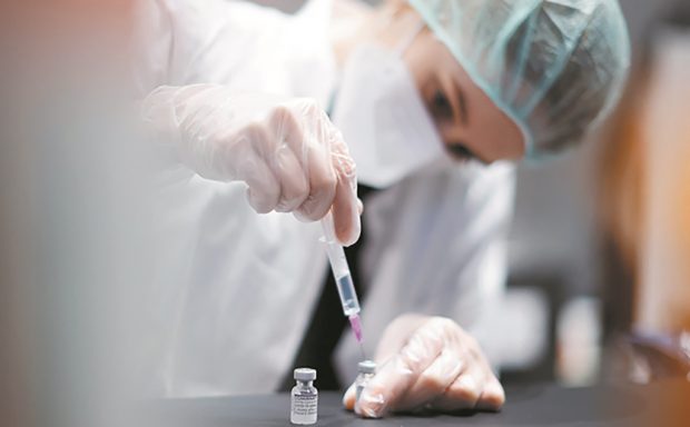 Εμβόλια mRNA στη μάχη κατά του καρκίνου – Τι δείχνουν οι κλινικές μελέτες