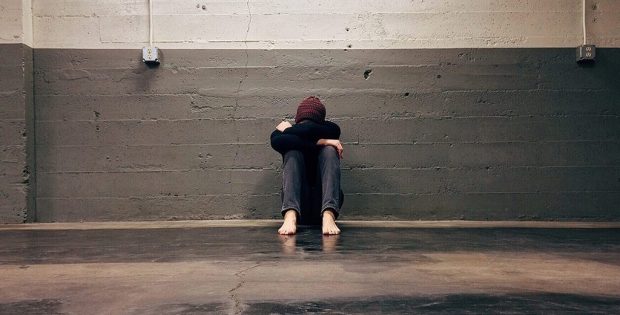 ΑΝΗΛΙΚΟΣ ΚΑΚΟΠΟΙΗΣΗ ΑΠΟΠΛΑΝΗΣΗ ΑΣΕΛΓΕΙΑ