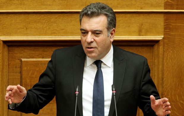 ΜΑΝΟΣ ΚΟΝΣΟΛΑΣ